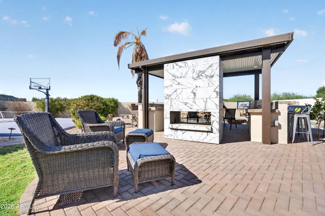 4380 E TAURUS Place, Chandler, AZ 85249