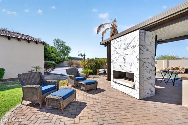 4380 E TAURUS Place, Chandler, AZ 85249
