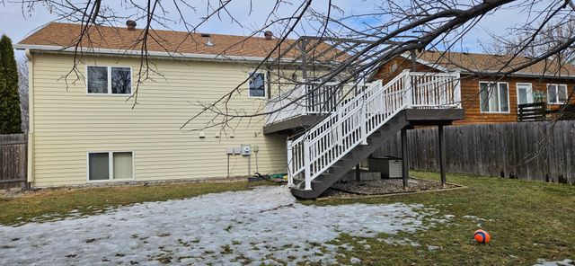 1530 29th Avenue S, Fargo, ND 58103