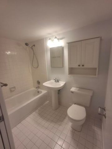 2236 N CYPRESS BEND Drive 106, Pompano Beach, FL 33069