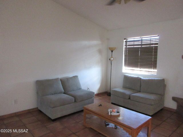 1237 Calle Tubatana, Rio Rico, AZ 85648