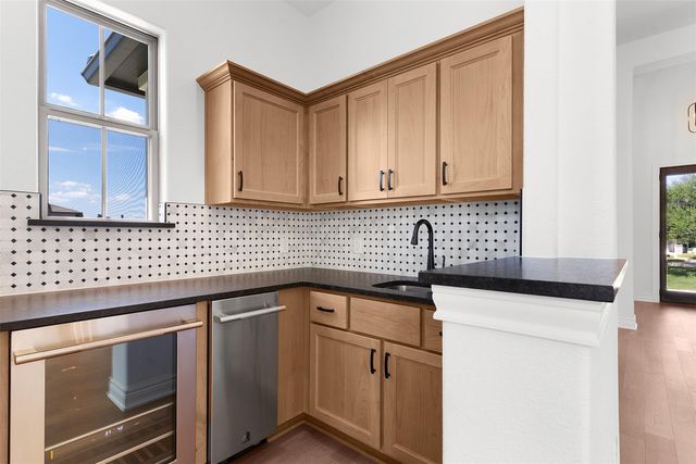 100 Sunny Bell CT, Georgetown, TX 78628