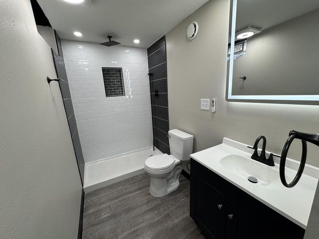 8057 W Herbert AVENUE, Milwaukee, WI 53218