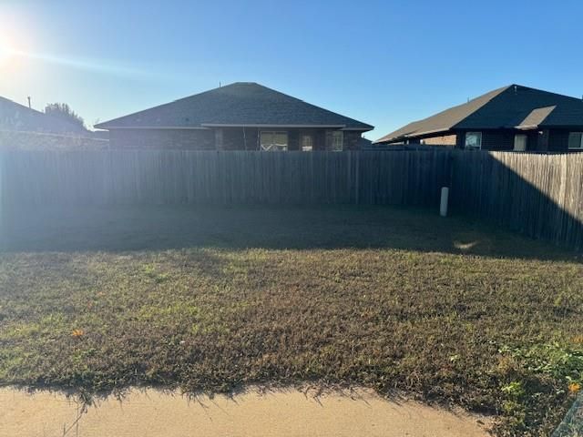 1005 Westridge Drive, Yukon, OK 73099