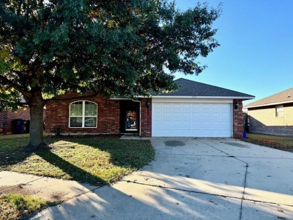 1005 Westridge Drive, Yukon, OK 73099