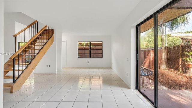 7123 SW 115th Place A25, Miami, FL 33173