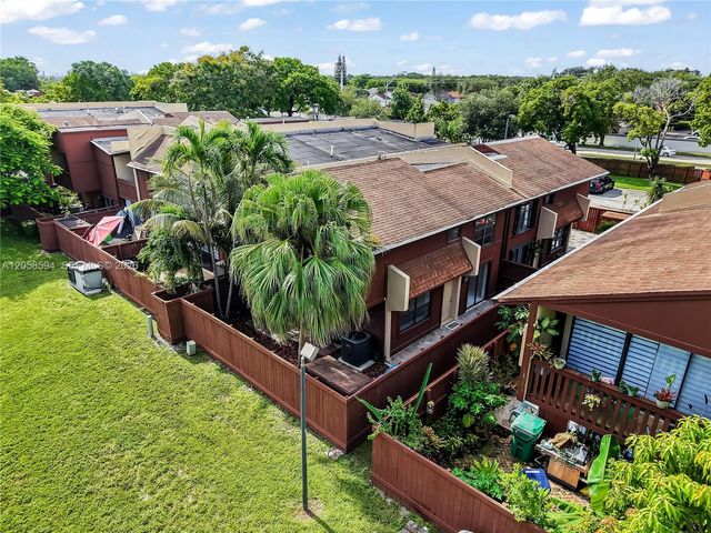 7123 SW 115th Place A25, Miami, FL 33173
