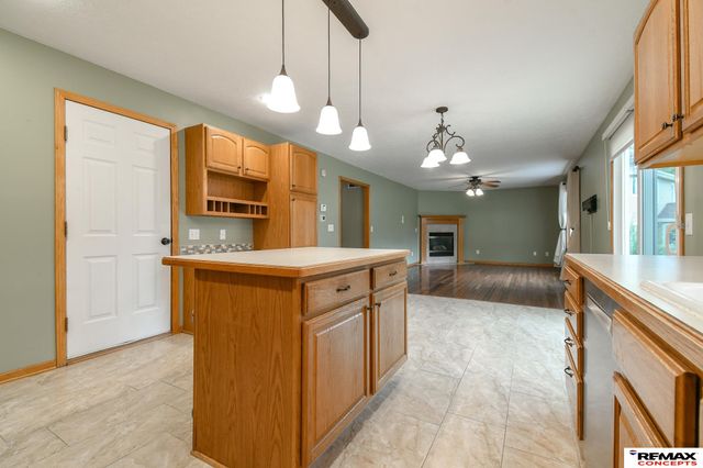 7414 S 48th Street, Lincoln, NE 68516