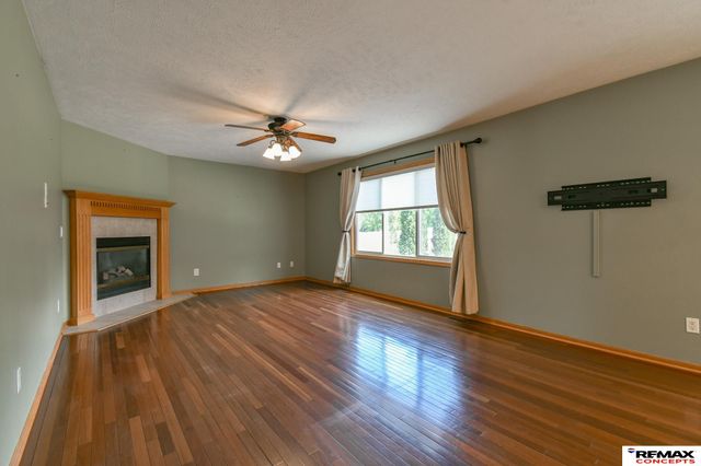 7414 S 48th Street, Lincoln, NE 68516
