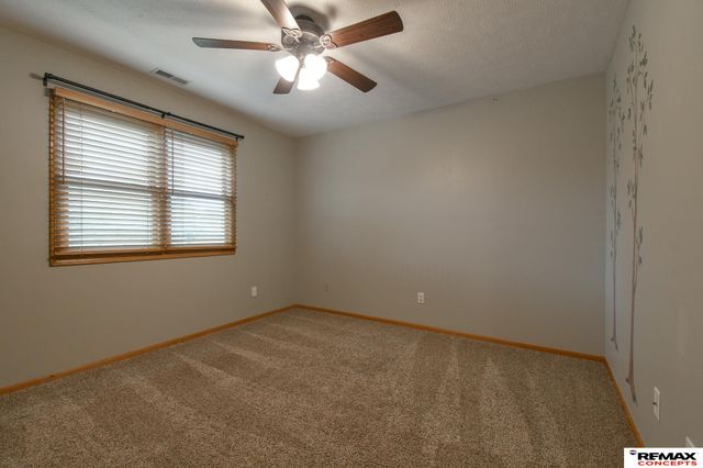 7414 S 48th Street, Lincoln, NE 68516