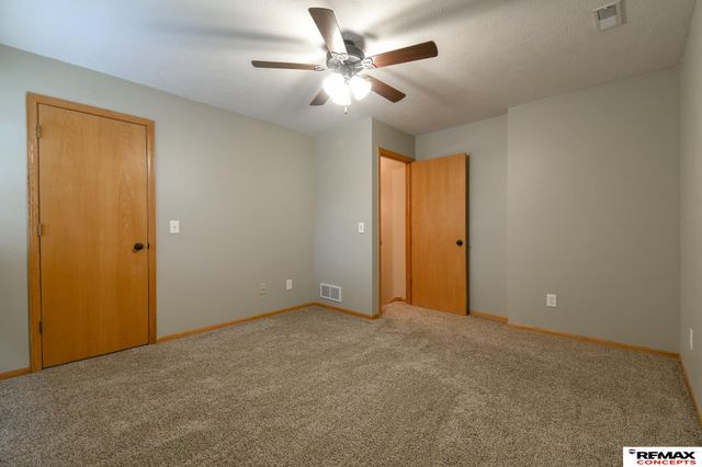 7414 S 48th Street, Lincoln, NE 68516
