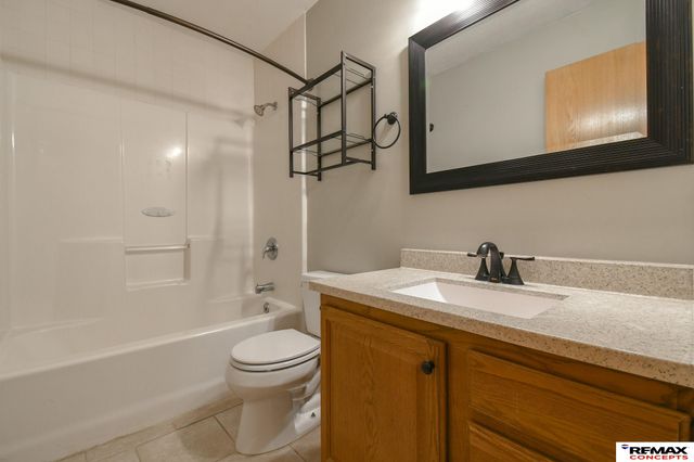 7414 S 48th Street, Lincoln, NE 68516