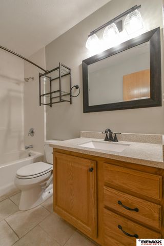 7414 S 48th Street, Lincoln, NE 68516