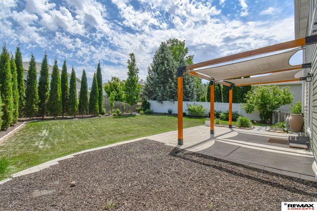 7414 S 48th Street, Lincoln, NE 68516