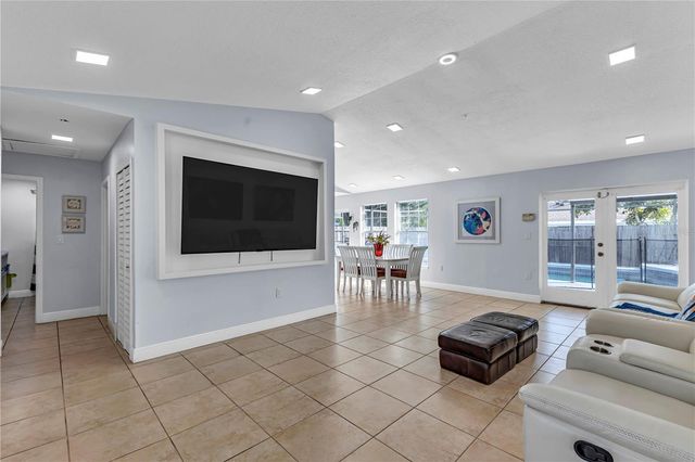 4901 REGINALD ROAD, Orlando, FL 32829