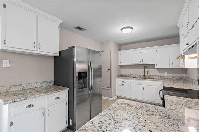 4064 Wesley Lane S, Mobile, AL 36609