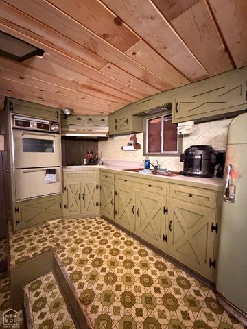 119 Edna Avenue, Hardy, AR 72542