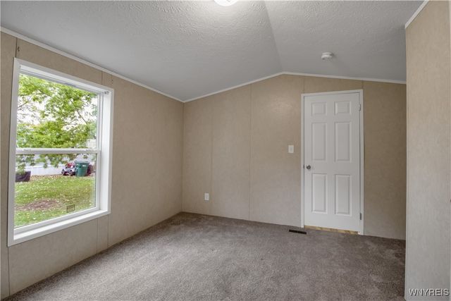 2 Pebbleridge Drive, Ridgeway, NY 14103