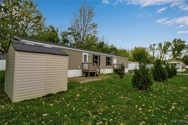 2 Pebbleridge Drive, Ridgeway, NY 14103