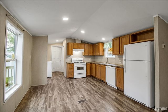 2 Pebbleridge Drive, Ridgeway, NY 14103