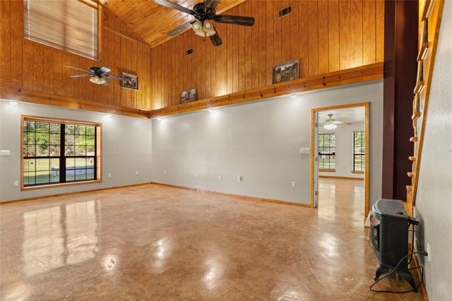 20476 Sullivan Road, New Caney, TX 77357