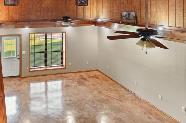 20476 Sullivan Road, New Caney, TX 77357