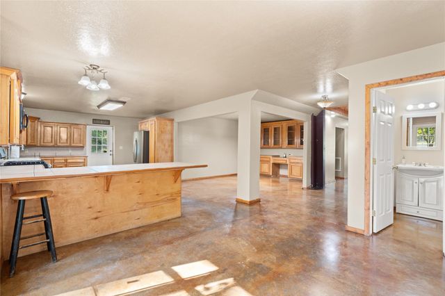 20476 Sullivan Road, New Caney, TX 77357