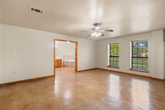 20476 Sullivan Road, New Caney, TX 77357