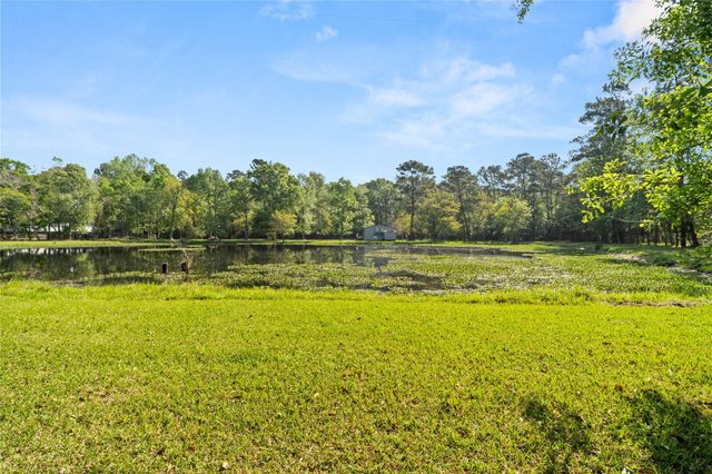 20476 Sullivan Road, New Caney, TX 77357