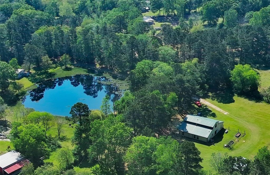 20476 Sullivan Road, New Caney, TX 77357