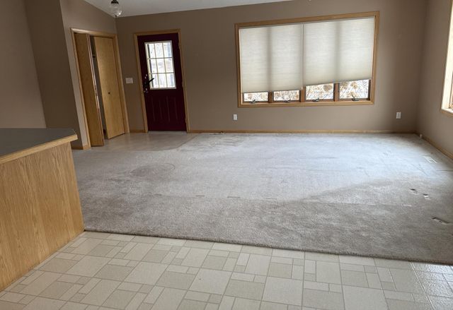 28 Mitchell Drive, Faribault, MN 55021