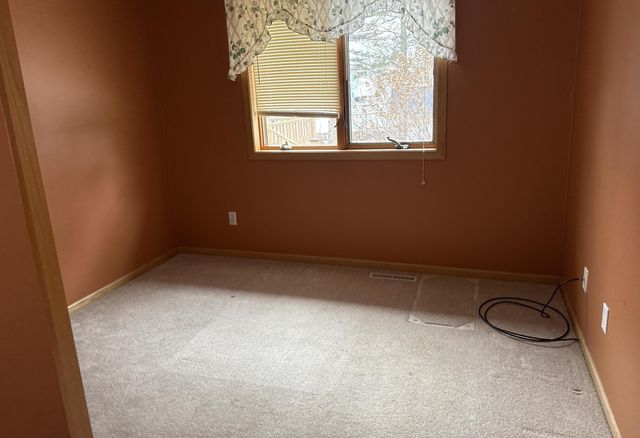 28 Mitchell Drive, Faribault, MN 55021