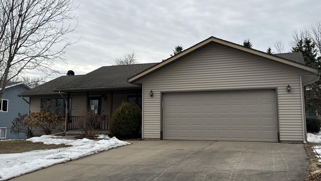 28 Mitchell Drive, Faribault, MN 55021