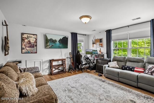117 Burlington Path Road, Cream Ridge, NJ 08514