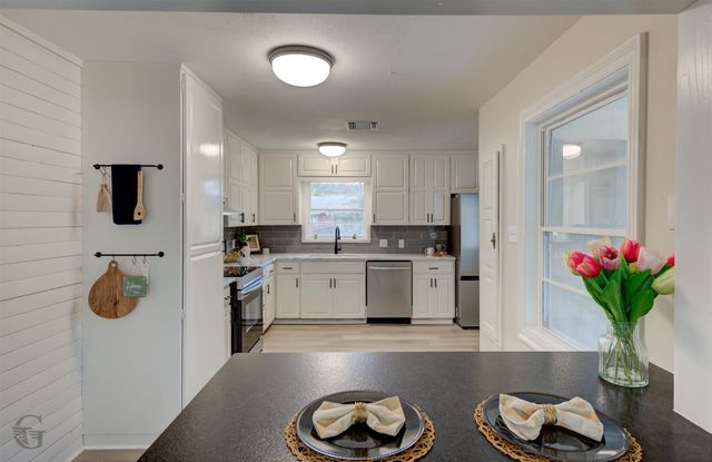 3415 Reily Lane, Shreveport, LA 71105