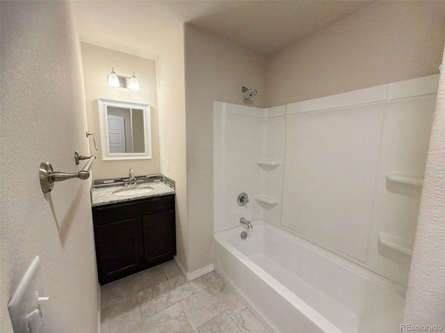 6107 Summit Peak Ct 105, Erie, CO 80516