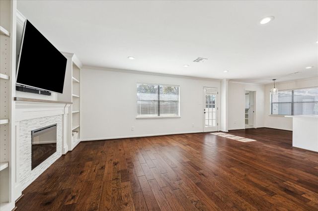 10219 Barwood Drive, Houston, TX 77043