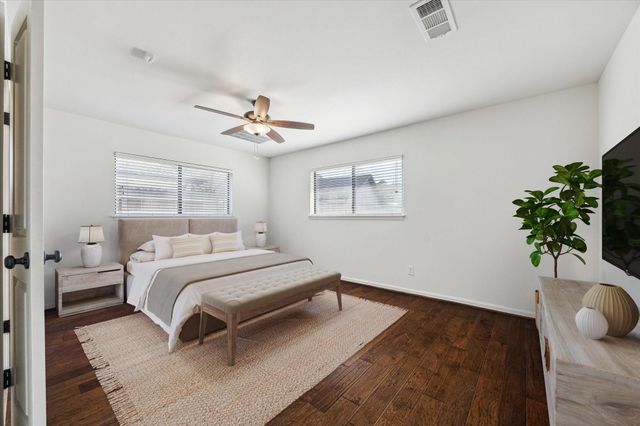 10219 Barwood Drive, Houston, TX 77043