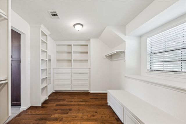 10219 Barwood Drive, Houston, TX 77043