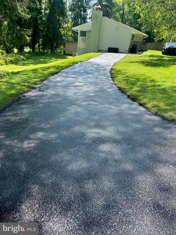 54 WAR TROPHY LN, Media, PA 19063