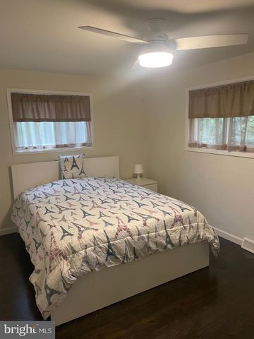 54 WAR TROPHY LN, Media, PA 19063