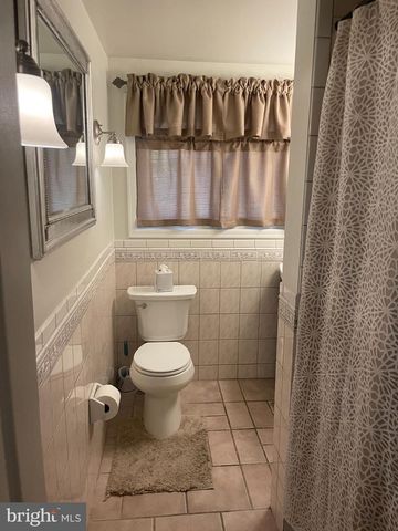 54 WAR TROPHY LN, Media, PA 19063