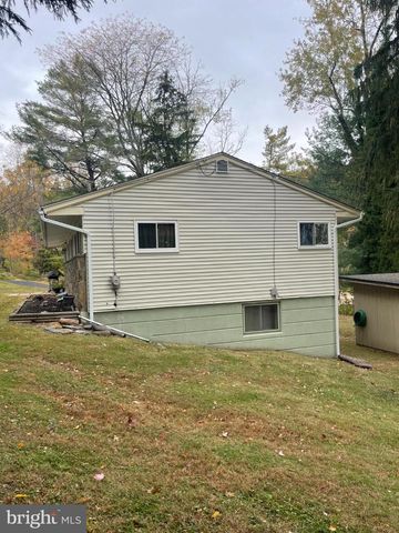 54 WAR TROPHY LN, Media, PA 19063