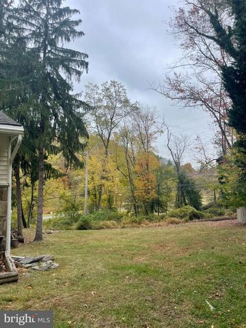 54 WAR TROPHY LN, Media, PA 19063