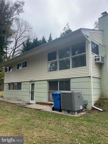 54 WAR TROPHY LN, Media, PA 19063