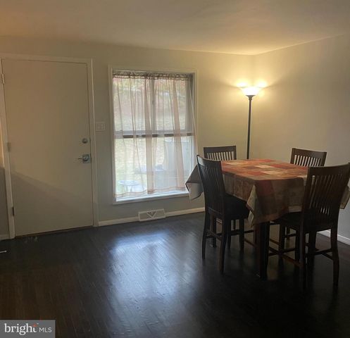 54 WAR TROPHY LN, Media, PA 19063