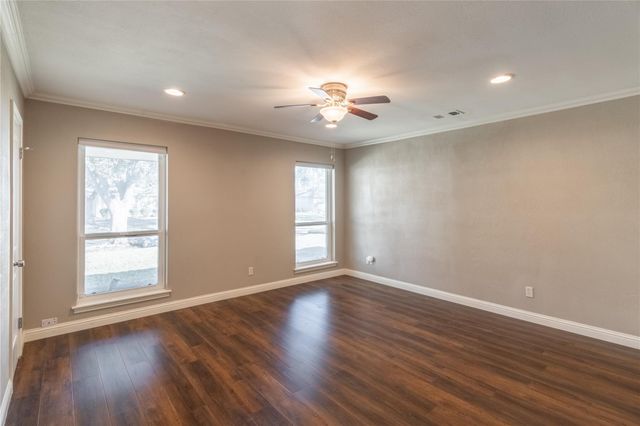 8419 Sharpview Drive, Houston, TX 77036