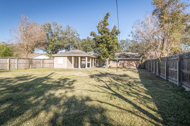 8419 Sharpview Drive, Houston, TX 77036