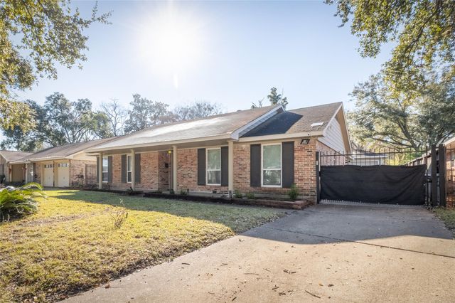 8419 Sharpview Drive, Houston, TX 77036