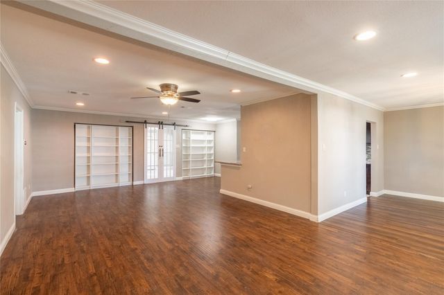 8419 Sharpview Drive, Houston, TX 77036